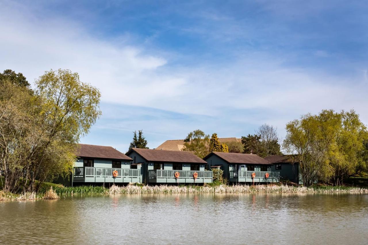 The Vale Golf & Country Club Villa Bishampton Luaran gambar