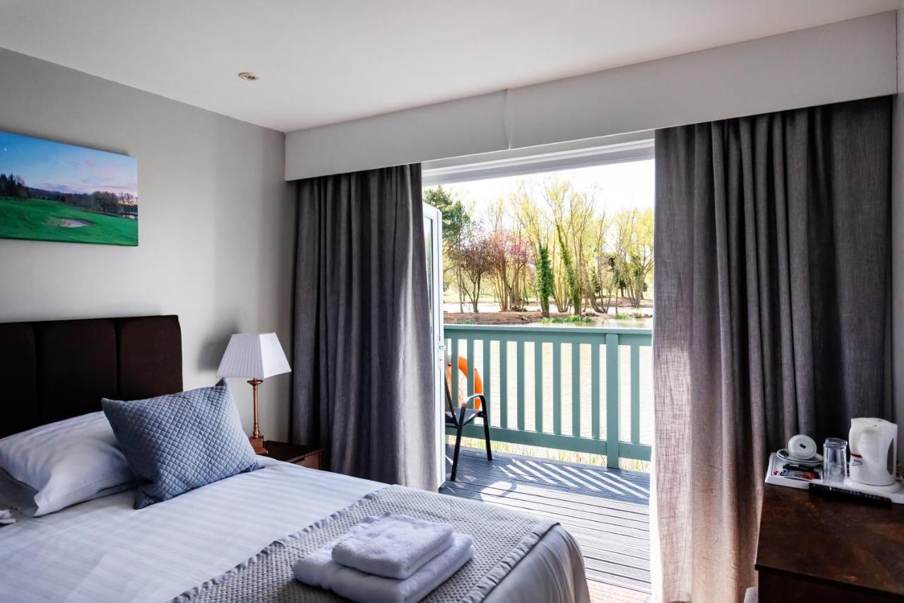 The Vale Golf & Country Club Villa Bishampton Luaran gambar