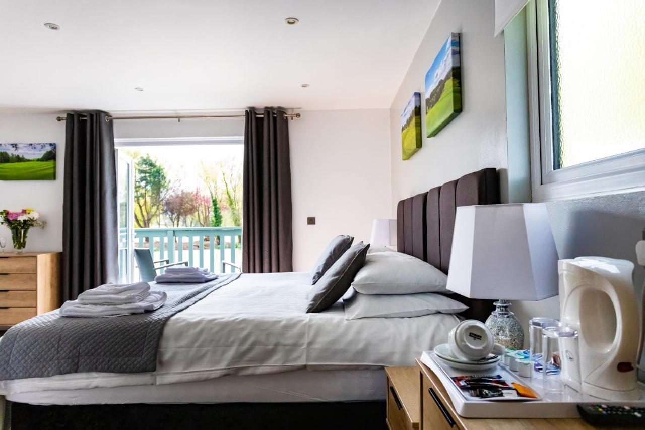 The Vale Golf & Country Club Villa Bishampton Luaran gambar