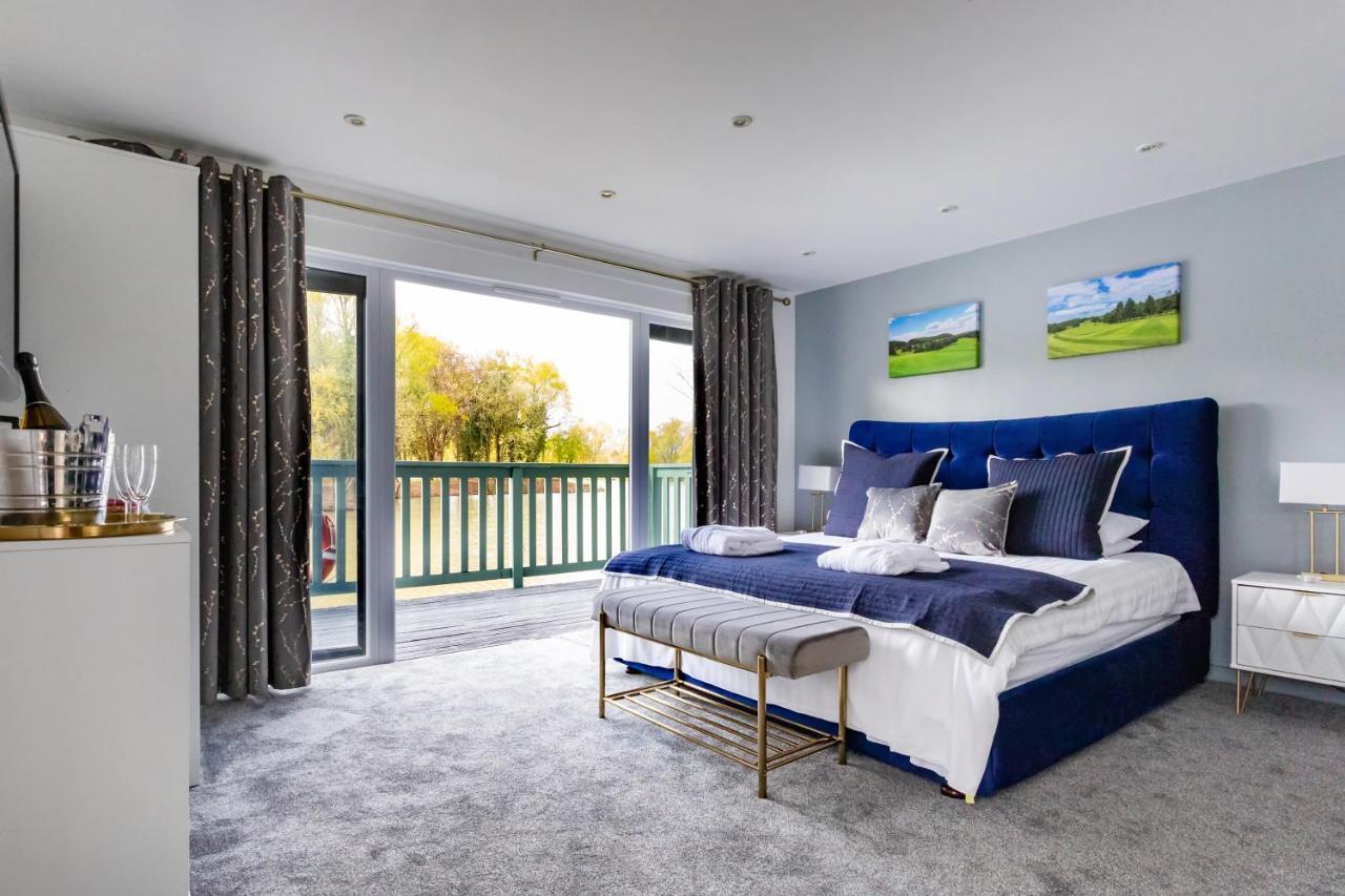 The Vale Golf & Country Club Villa Bishampton Luaran gambar